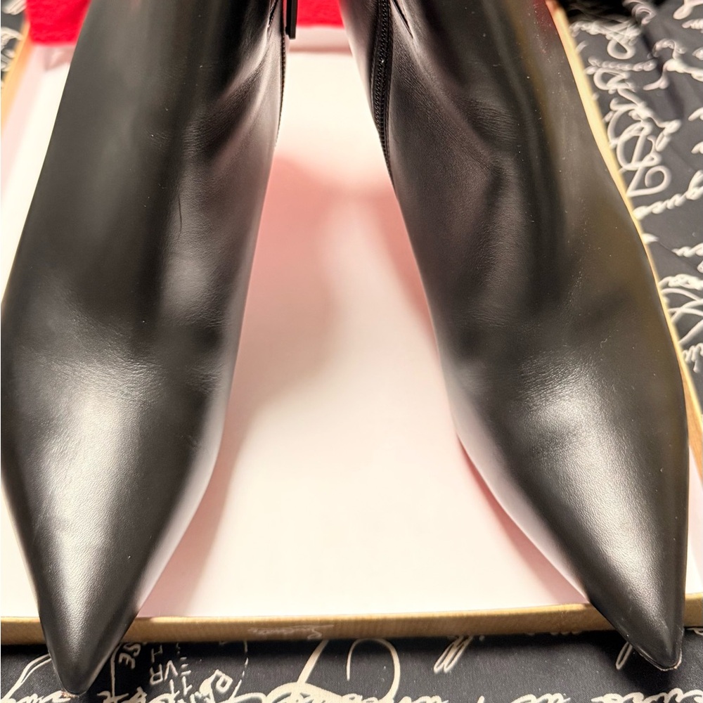 Elegant Black Stiletto Ankle Boots - Picture 4 of 6